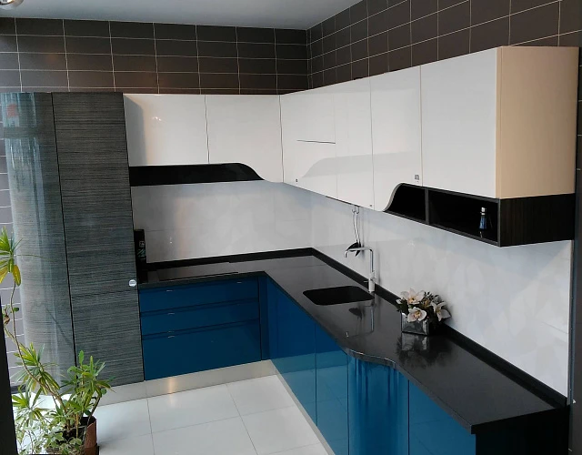 Куханный гарнитур без ручек Куханный гарнитур без ручек