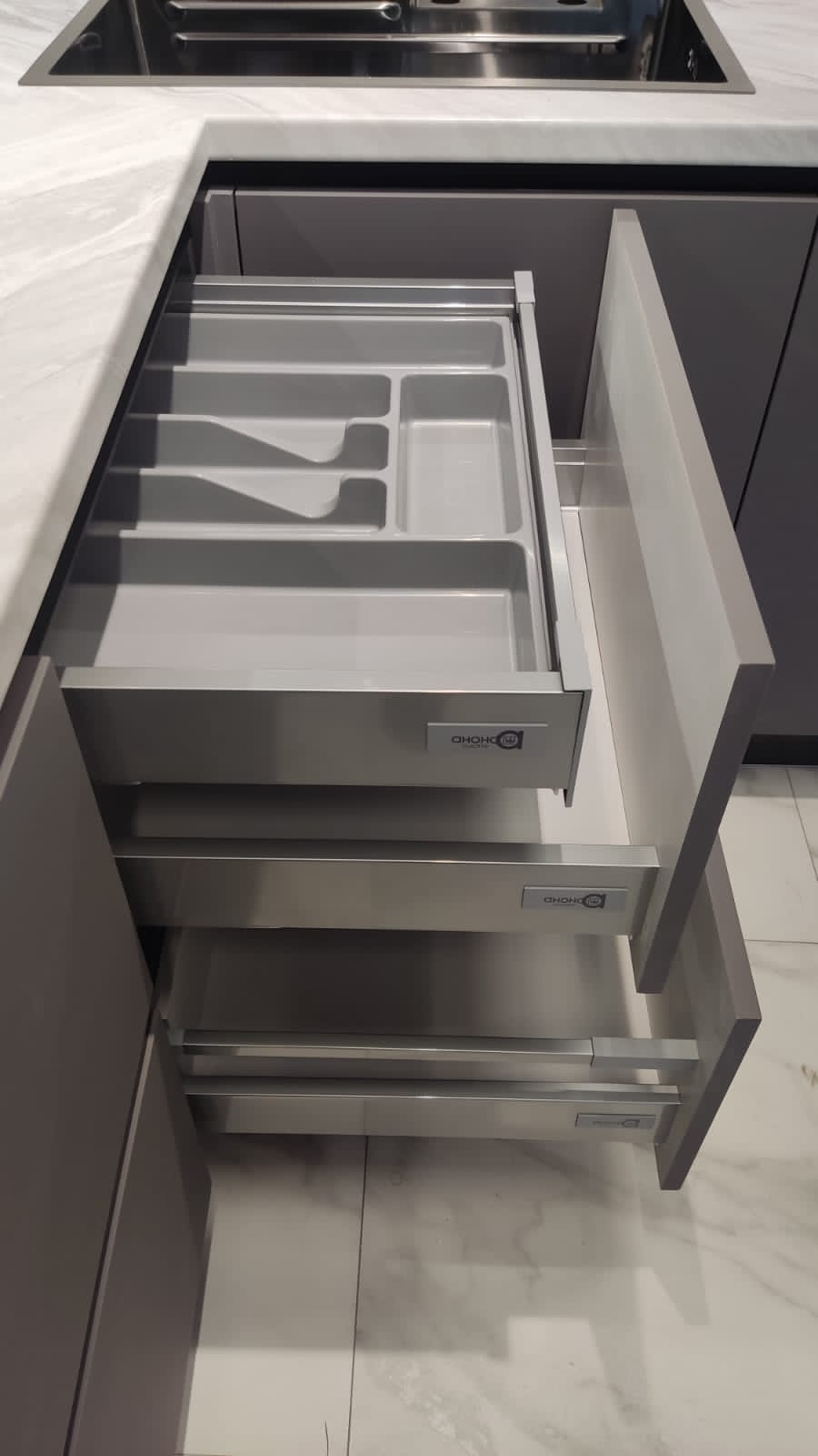 Кухня в современном стиле